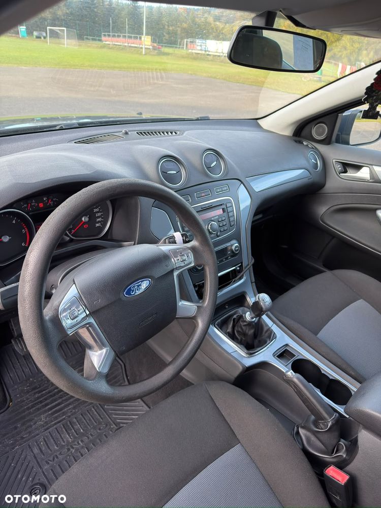Ford Mondeo - 7