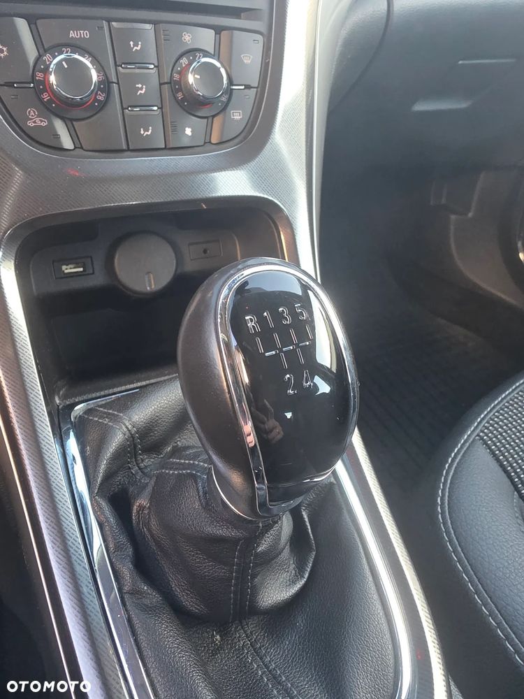 Opel Astra 1.6 Cosmo - 18