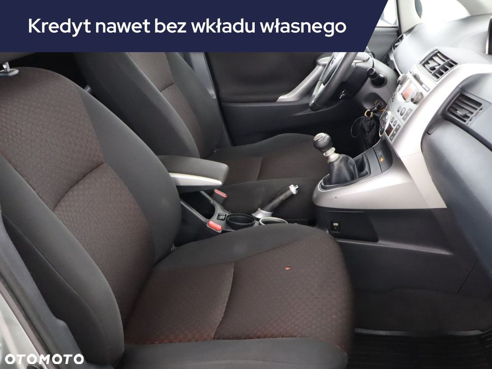 Toyota Verso - 11