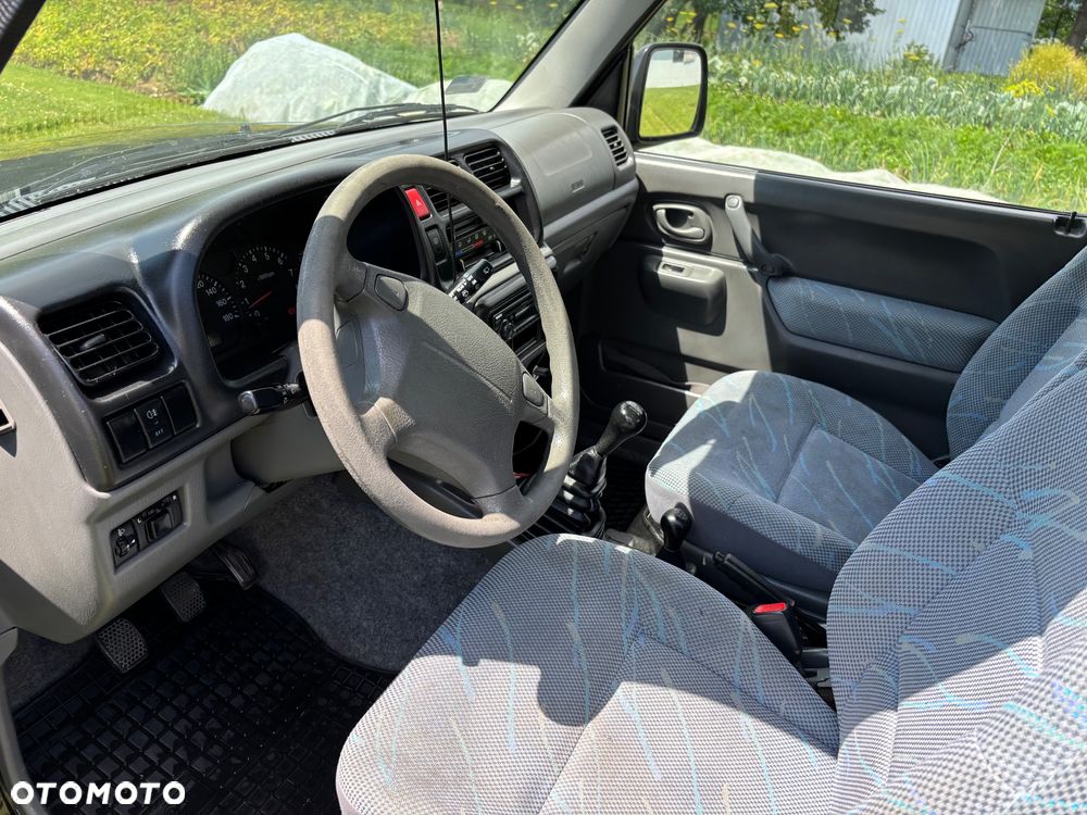 Suzuki Jimny 1.3 - 6