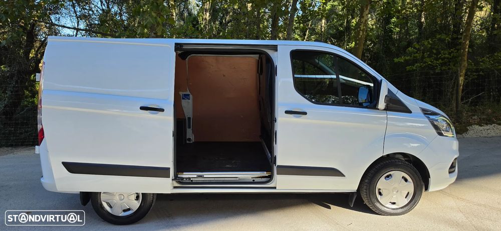Ford Transit Custom L1H1 2.0 IVA DEDUTIVEL - 15