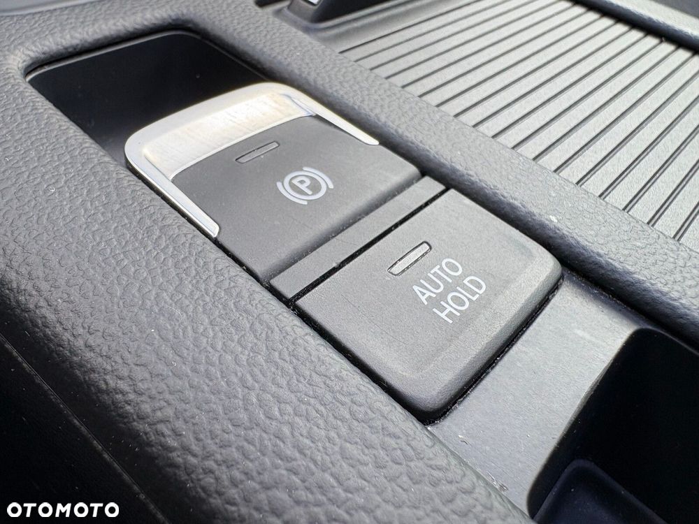 Volkswagen Passat - 30