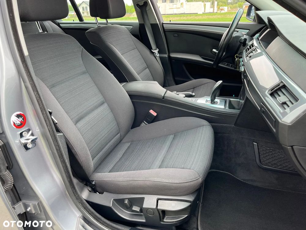 BMW Seria 5 520i - 18