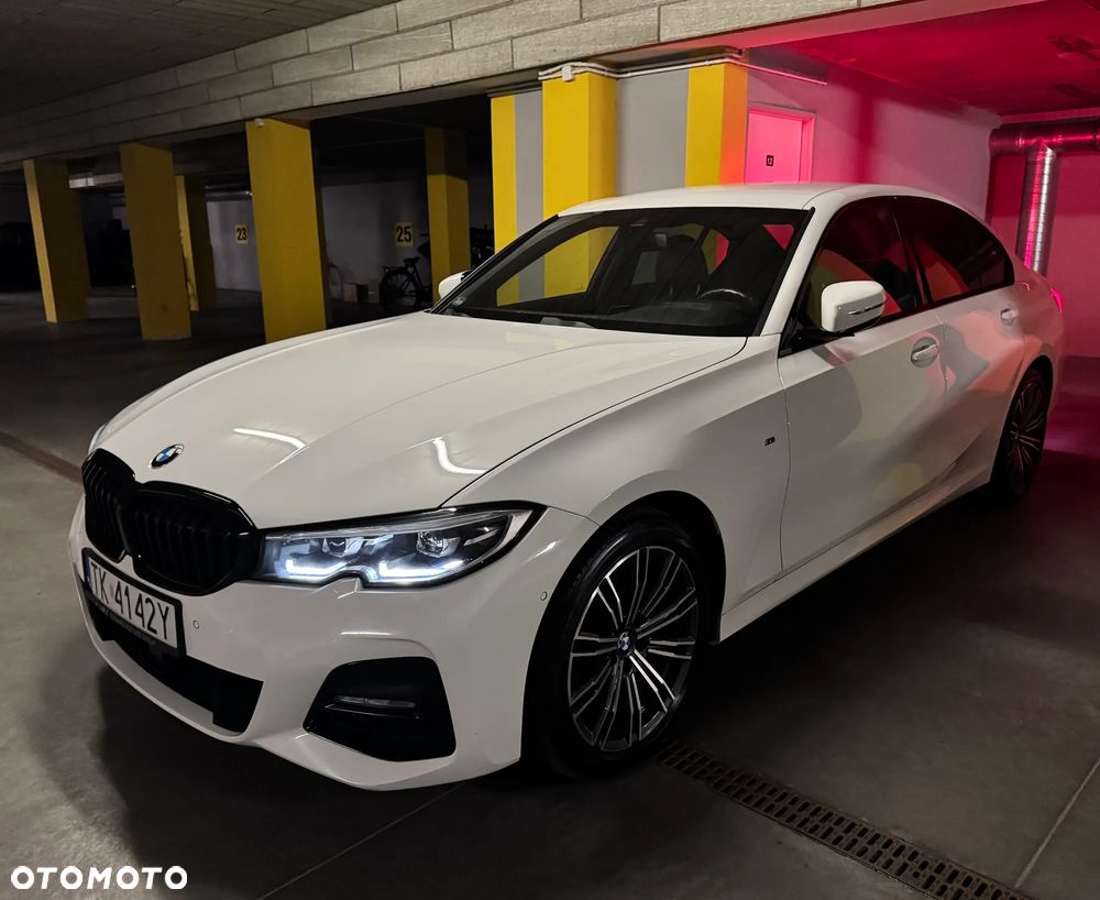 BMW Seria 3 318i M Sport - 29