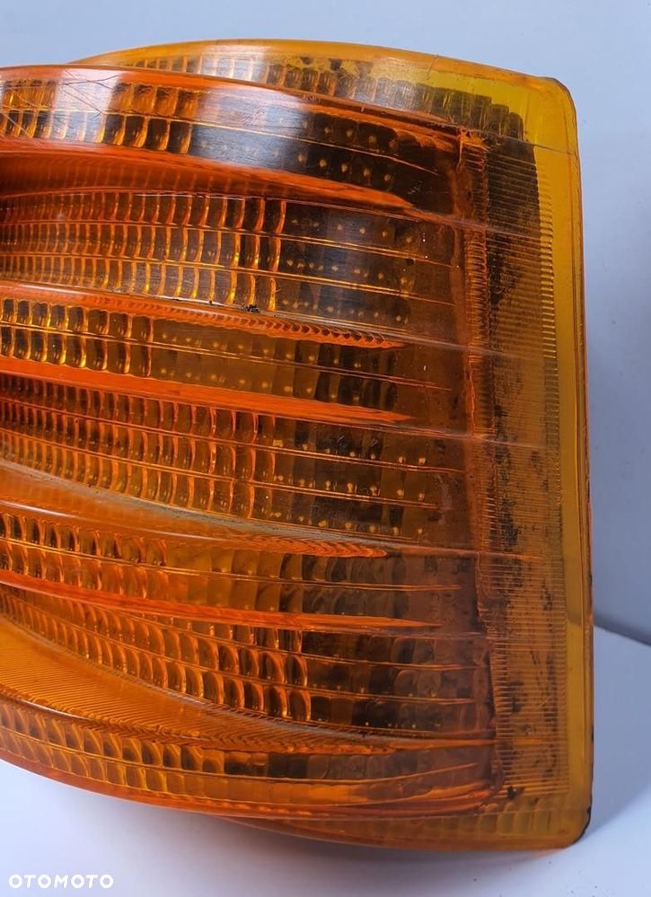 LAMPA PRAWY TYŁ TYLNA MERCEDES W115 W114 EUROPA - 2