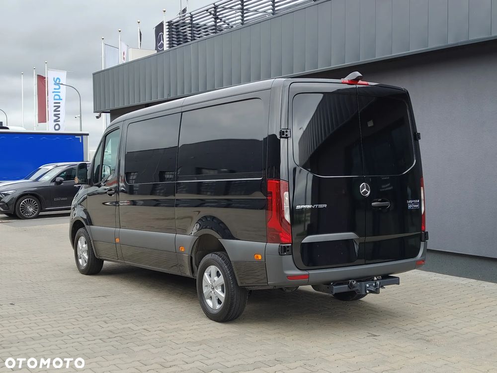 Mercedes-Benz Sprinter - 8