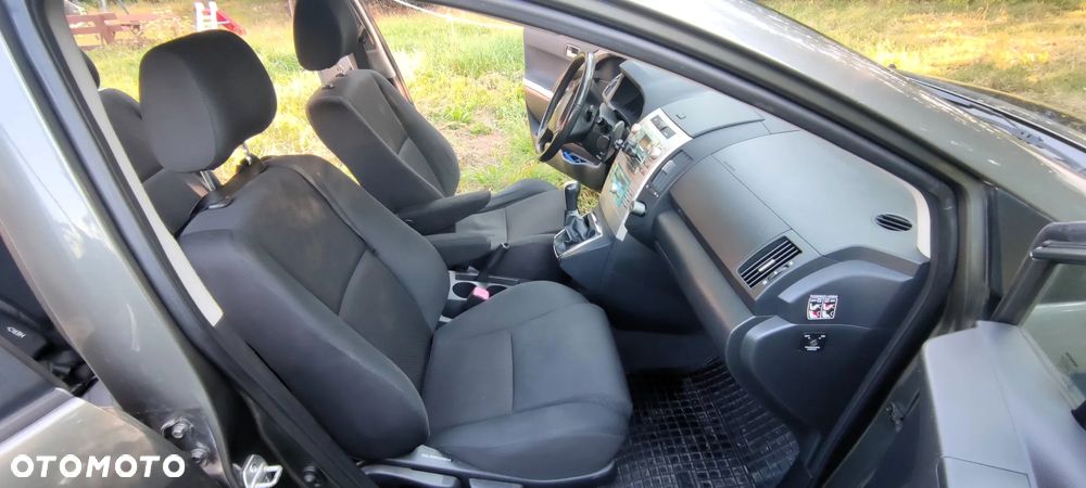 Toyota Corolla Verso 1.8 Sol + 7os - 11