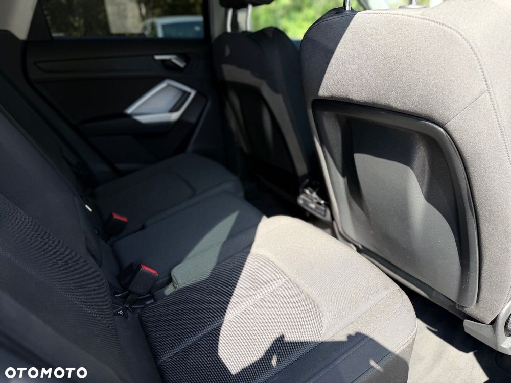 Audi Q3 35 TFSI mHEV S tronic - 23