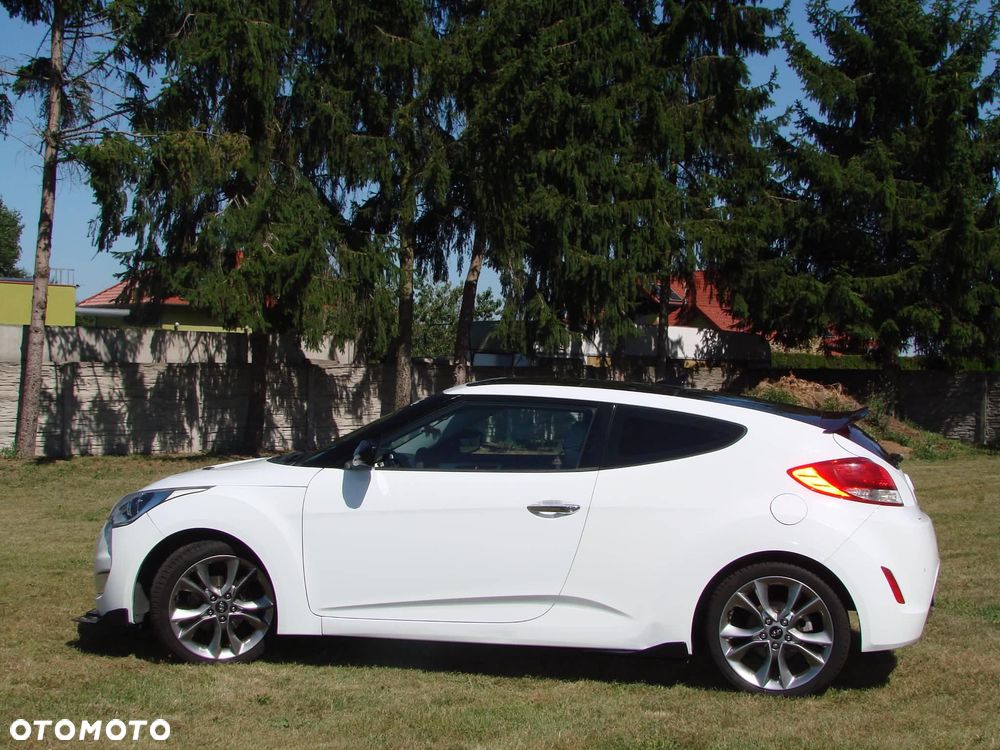 Hyundai Veloster 1.6 GDI Premium - 4