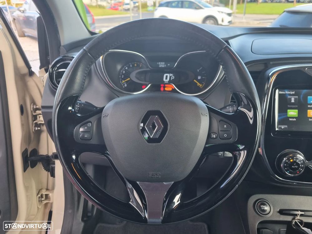 Renault Captur 1.2 TCe Exclusive EDC - 28