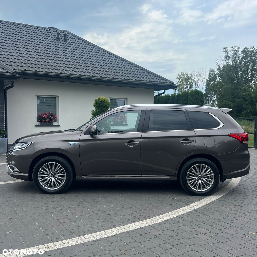 Mitsubishi Outlander 2.4 4WD Diamant - 7