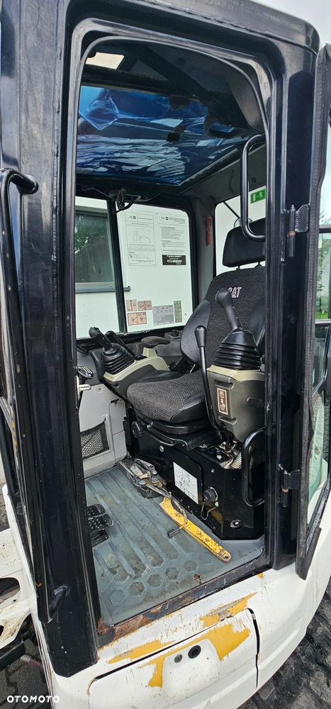 Caterpillar mini koparka CAT 304E2 304 E 2 szybkozłącze + 3 łyżki - 16