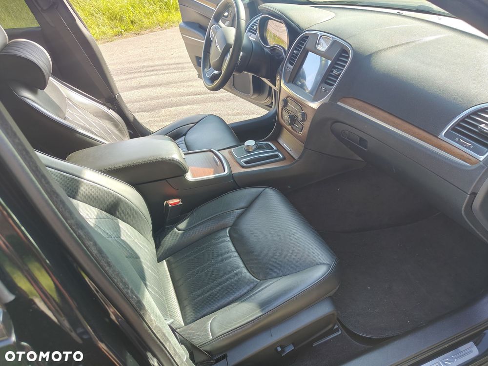 Chrysler 300C - 9