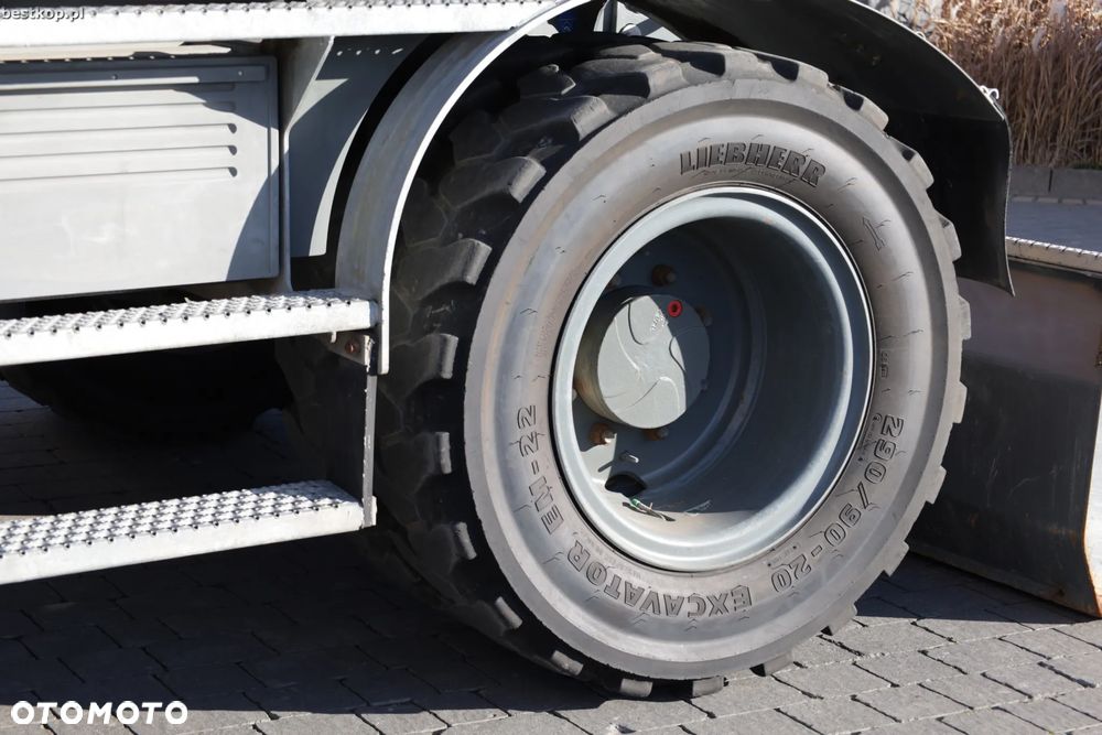 Liebherr A910 Compact Litronic - 21