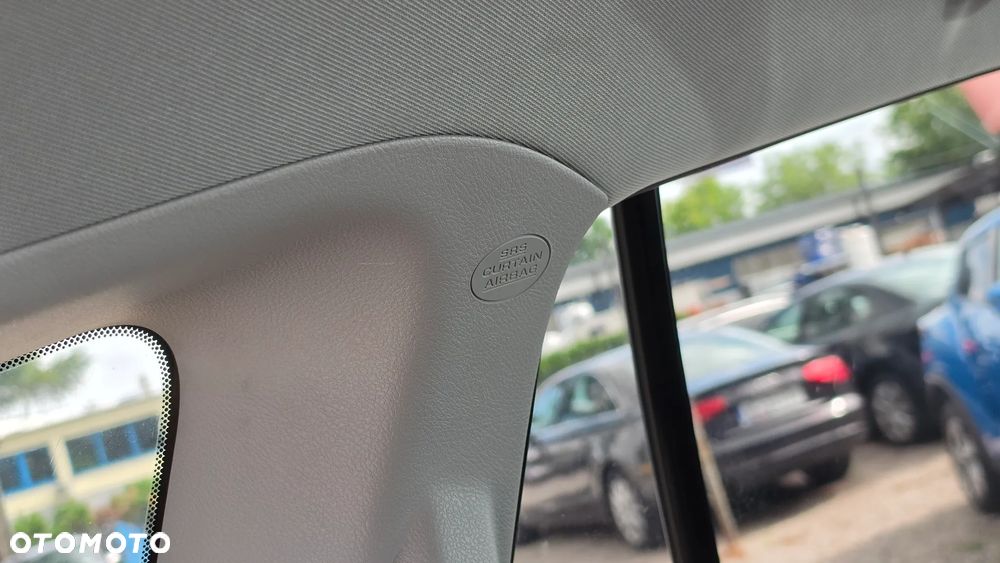 Toyota Verso 2.0 D-4D Premium 7os - 23