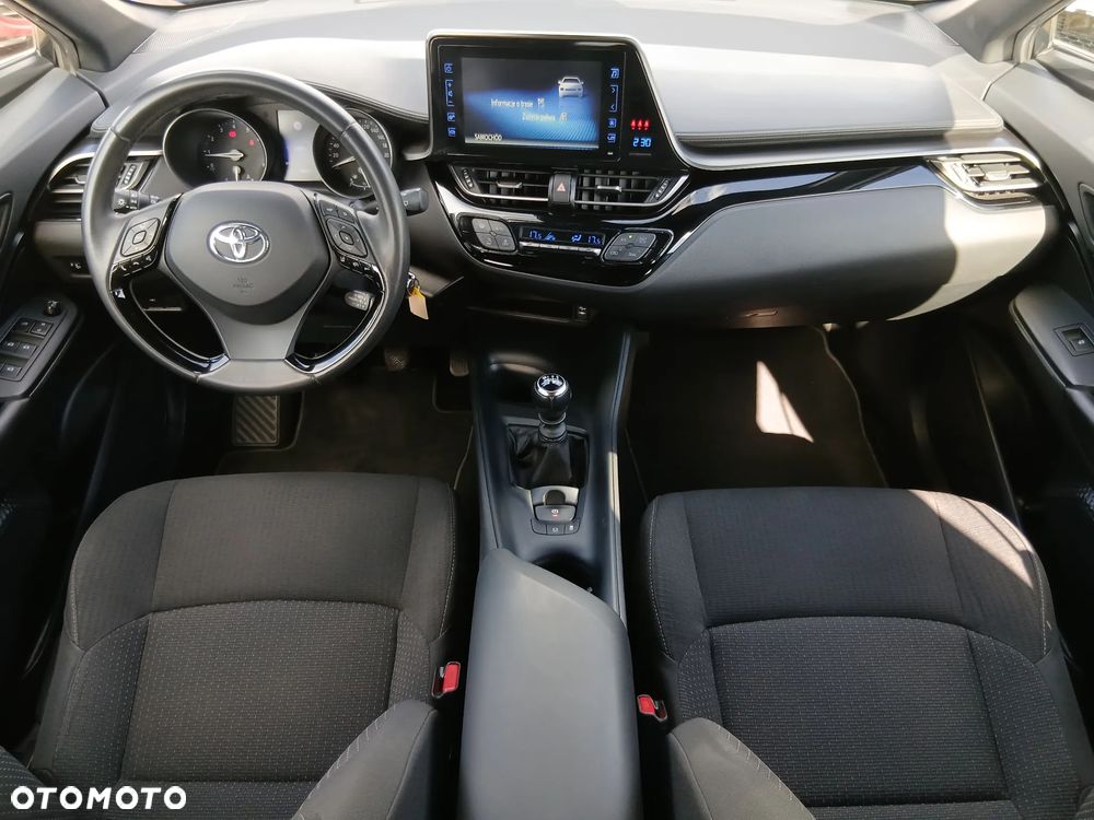 Toyota C-HR 1.2 T Premium - 5