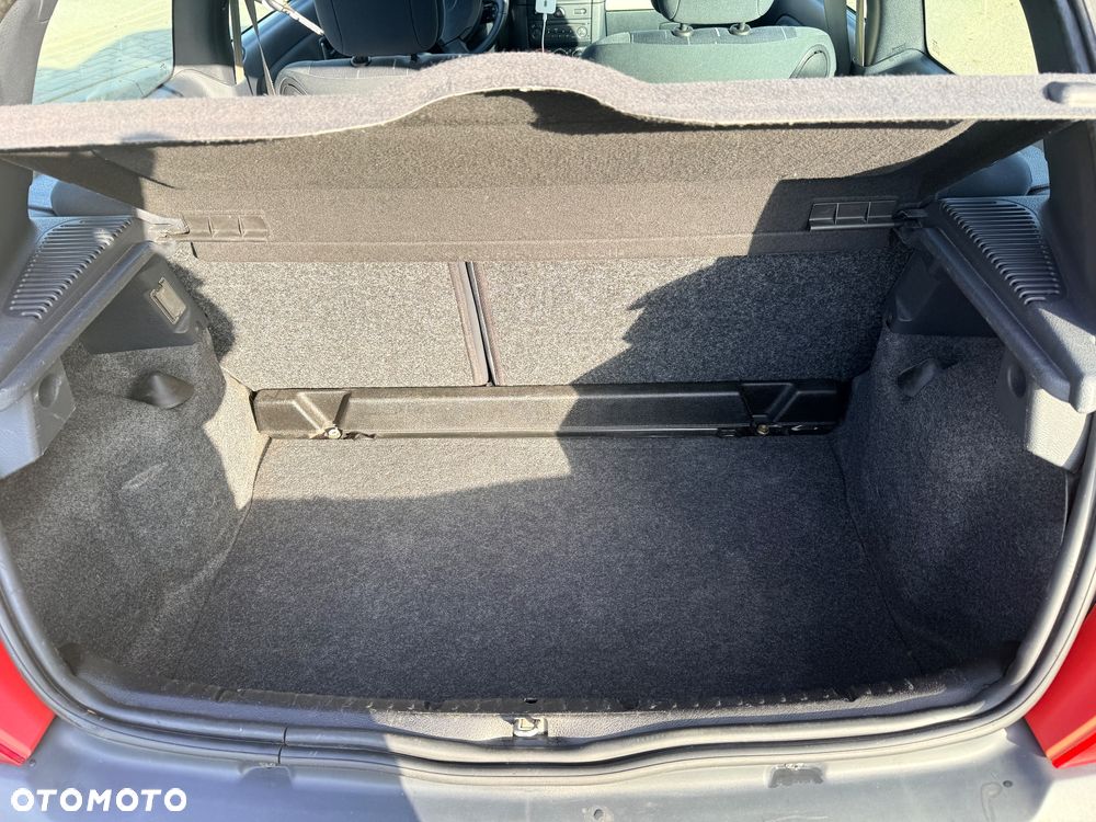 Renault Clio 1.4i RT 16V - 23