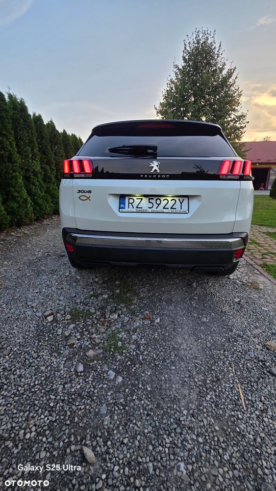 Peugeot 3008 1.2 PureTech Allure S&S EAT6 - 12
