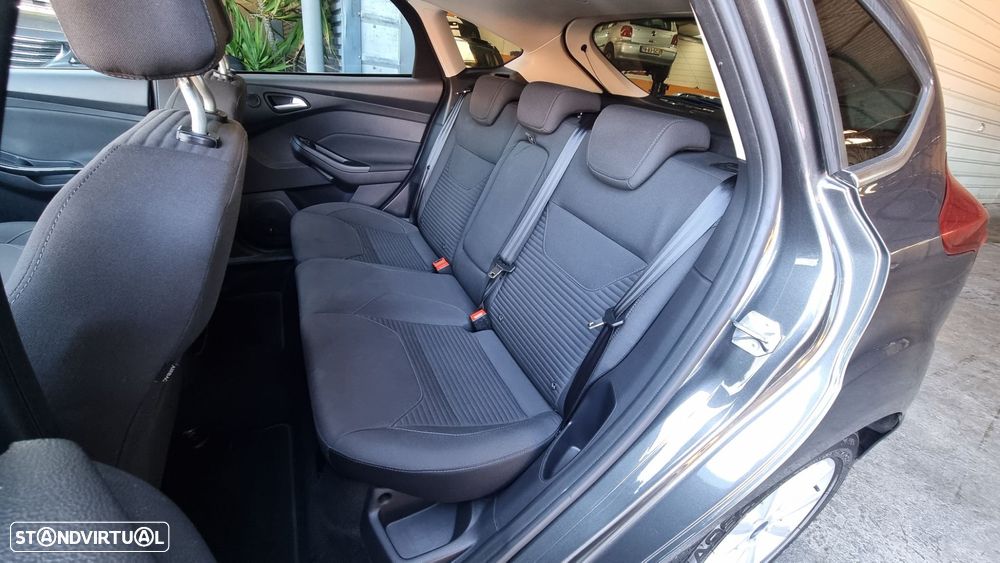 Ford Focus 1.5 TDCi ECOBlue Titanium - 5