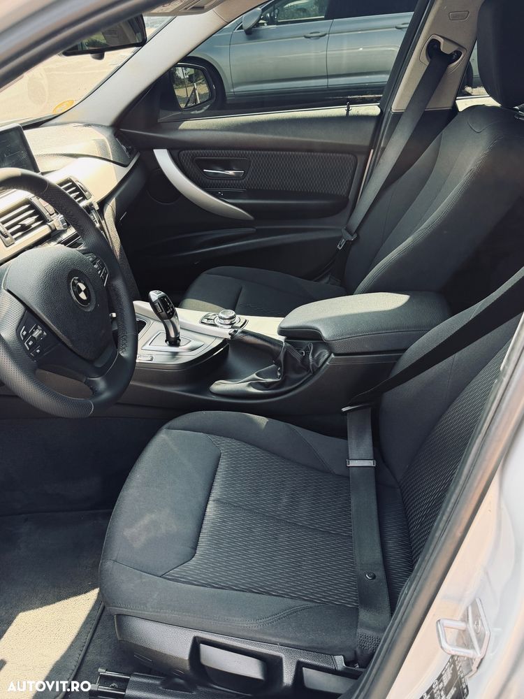 BMW Seria 3 - 24