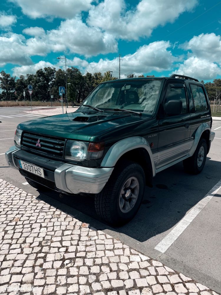 Mitsubishi Pajero 2.8 TD GLS - 2