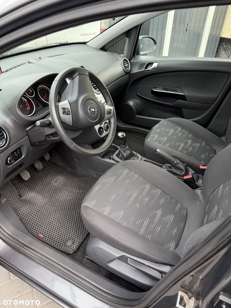 Opel Corsa 1.4 16V 150 Jahre - 7