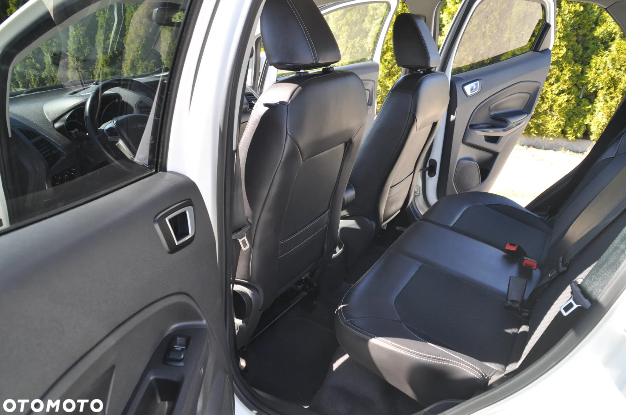 Ford EcoSport 1.0 EcoBoost TITANIUM X - 17