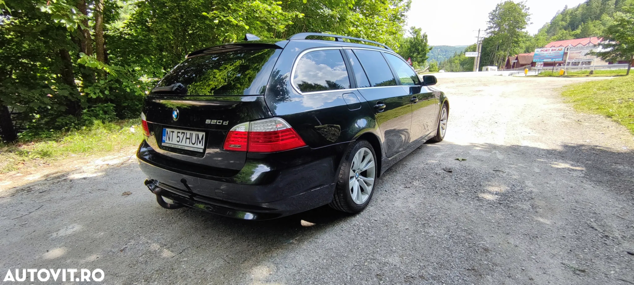 BMW Seria 5 520d Touring Aut. Special Edition - 2