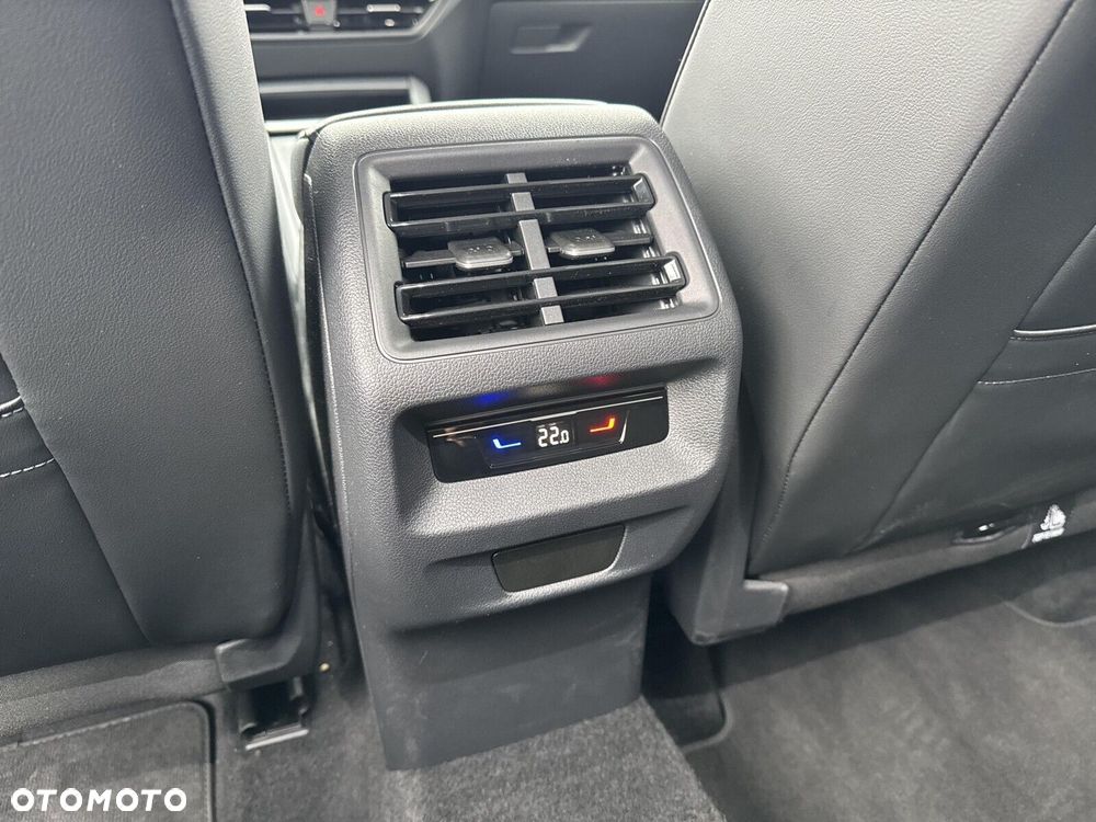 Volkswagen Tiguan - 23