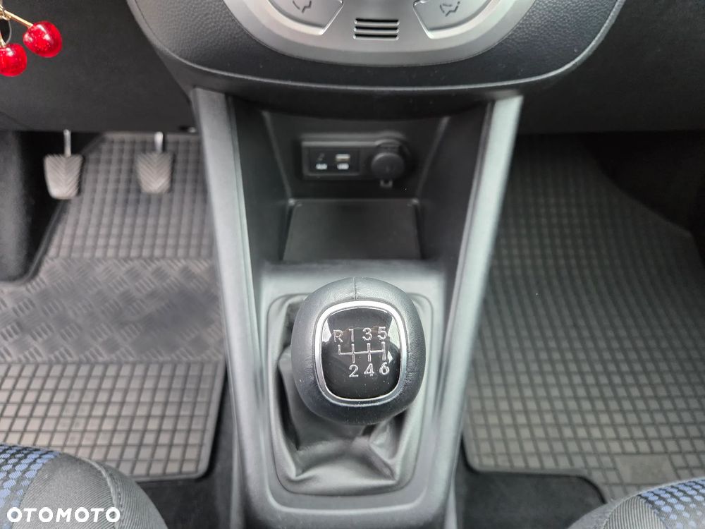 Hyundai ix20 1.4 CRDi Trend - 14