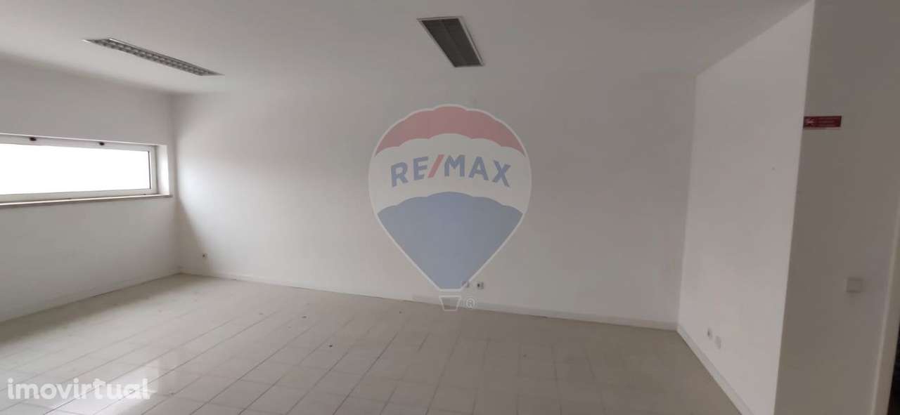 Escritório  para arrendamento - Grande imagem: 3/7