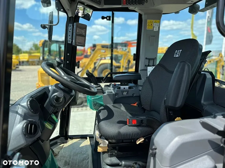 Caterpillar 906 - 20