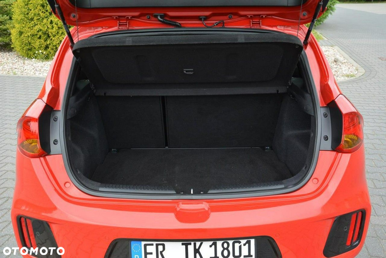 Kia Ceed Cee'd 1.6 T-GDI GT - 34