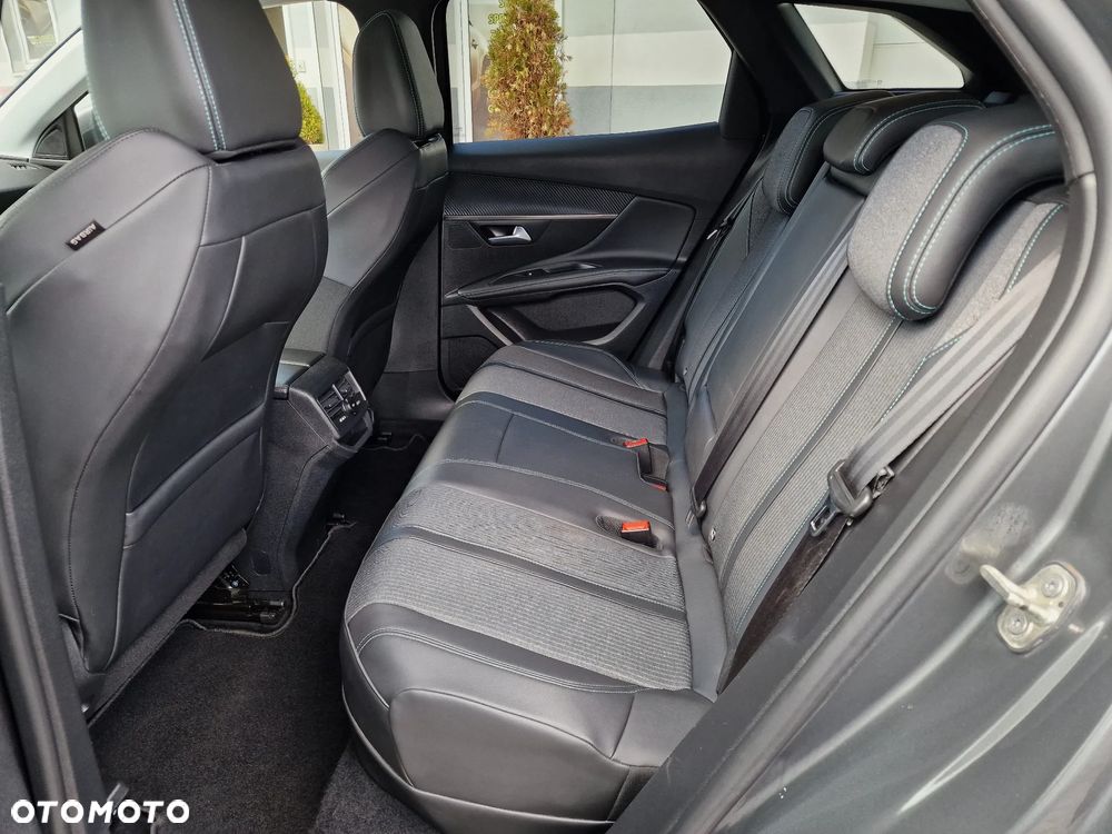 Peugeot 3008 225 e-EAT8 Allure Pack - 22