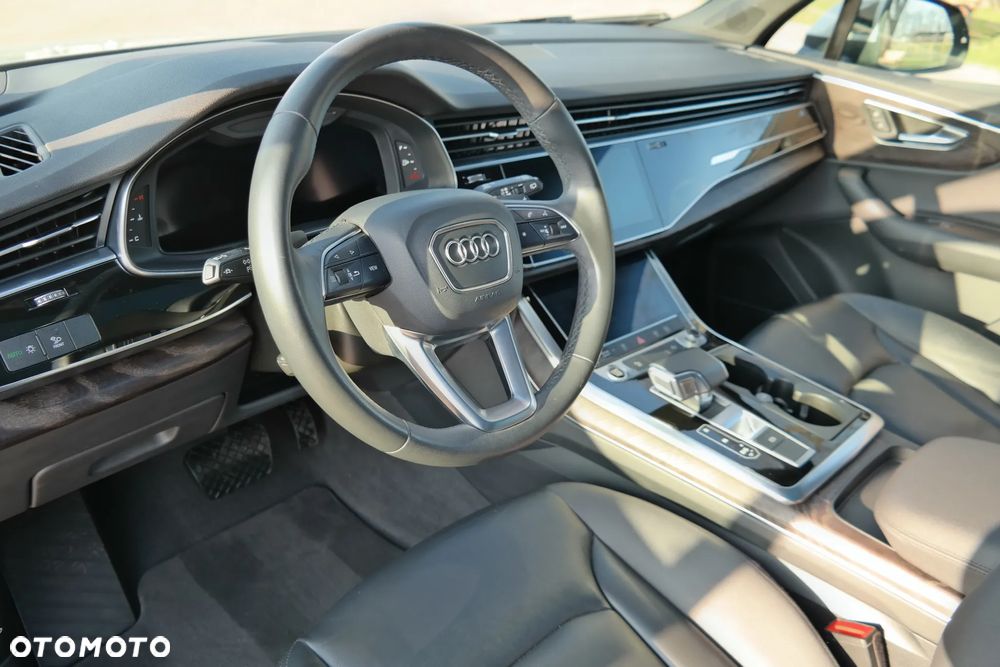 Audi Q7 55 TFSI quattro tiptronic S line - 16