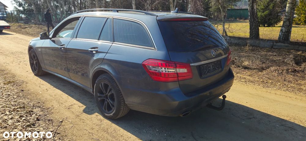 Mercedes-Benz Klasa E 350 CDI DPF 4Matic BlueEFFICIENCY 7G-TRONIC Elegance - 7