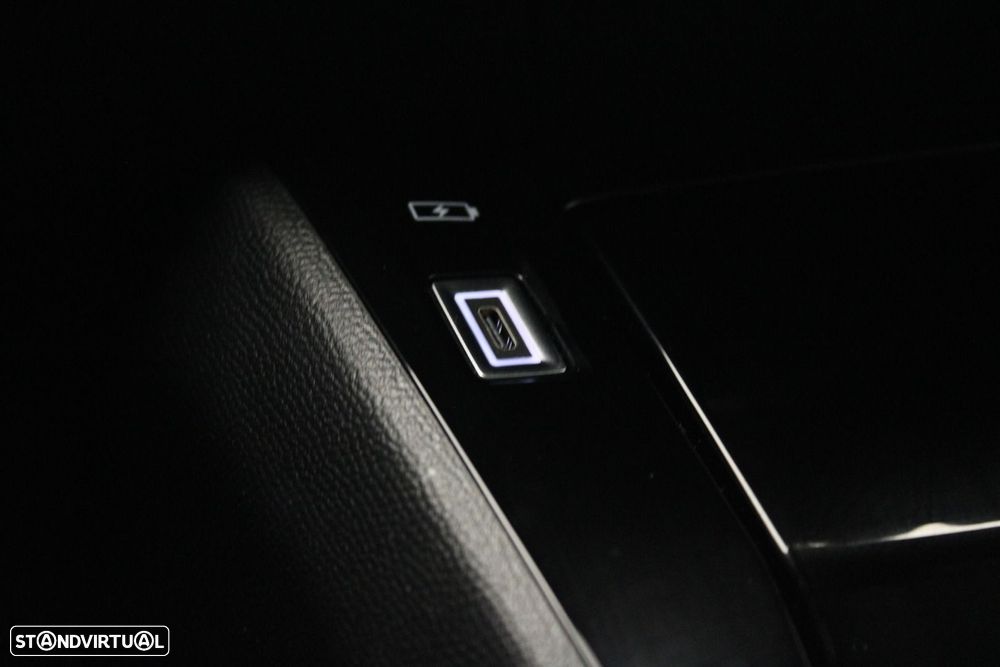 Peugeot e-2008 54 kWh Allure - 26