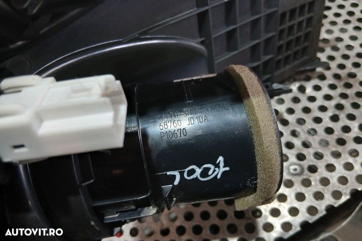 Grila ventilatie bord centru 68760-JD10A 68760-JD10A Nissan Qashqai 1 - 4