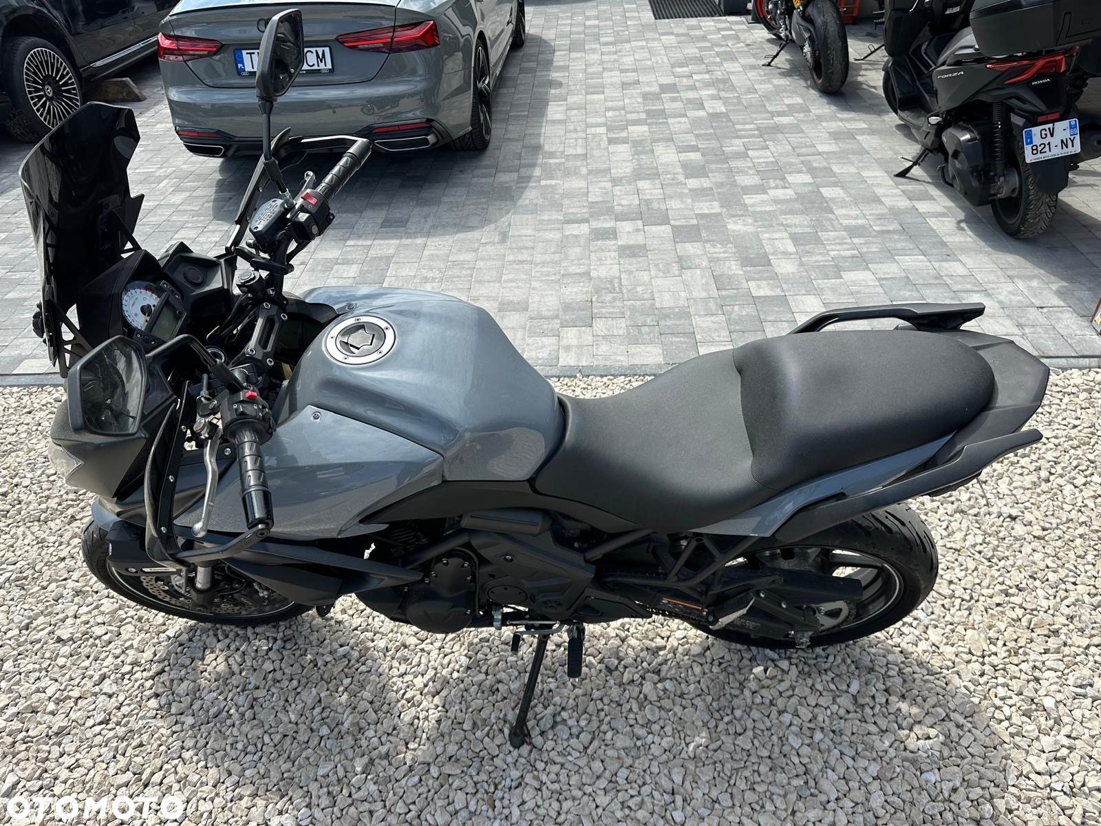 Kawasaki Versys 650 - 9