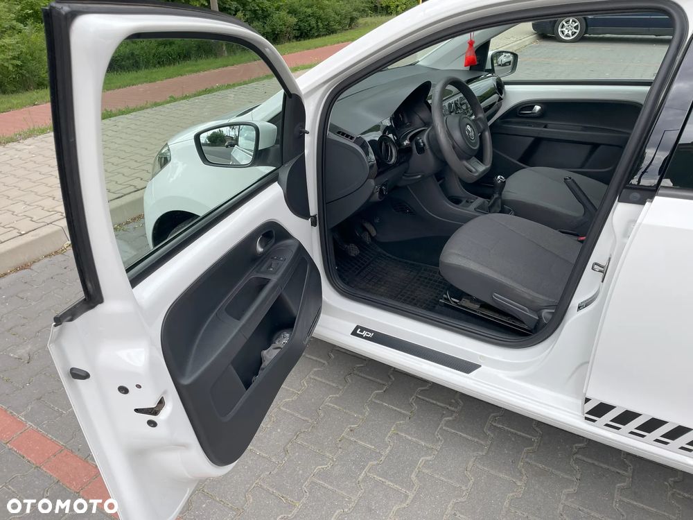 Volkswagen up! - 10