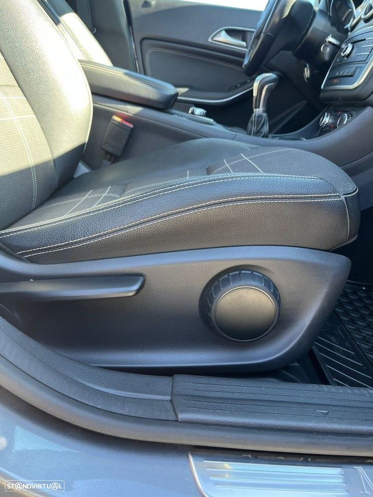 Mercedes-Benz CLA 200 d Shooting Brake - 40