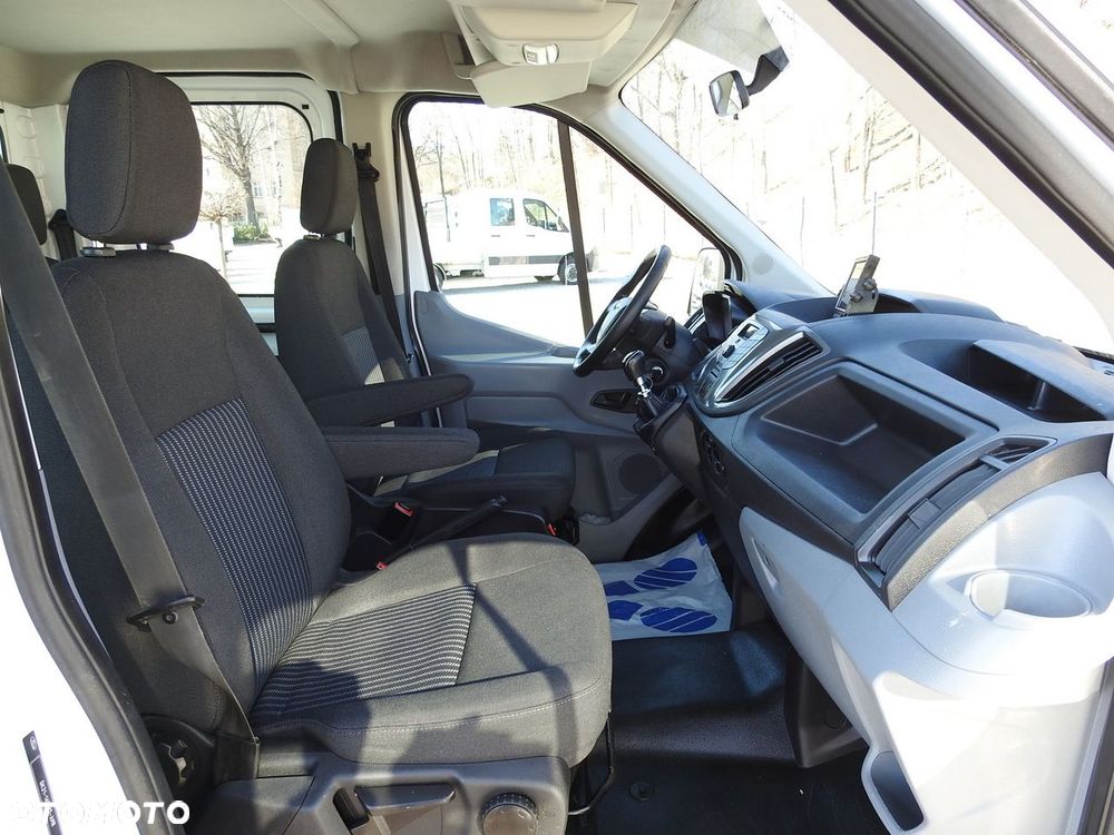 Ford TRANSIT  WYWROTKA PODWÓJNA KABINA DOKA 6 MIEJSC TEMPOMAT KLIMATYZACJA  130KM - 37