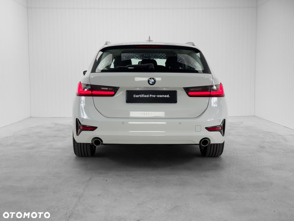 BMW Seria 3 318d Touring Advantage - 15