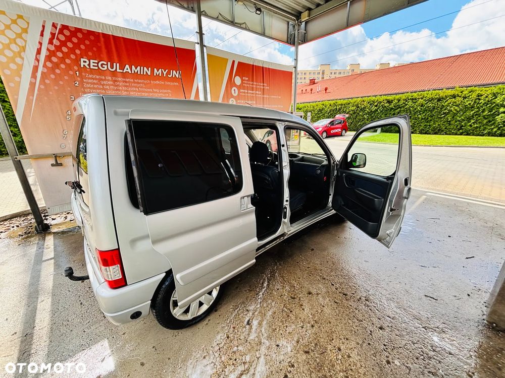 Citroën Berlingo 1.6i Prestige - 10