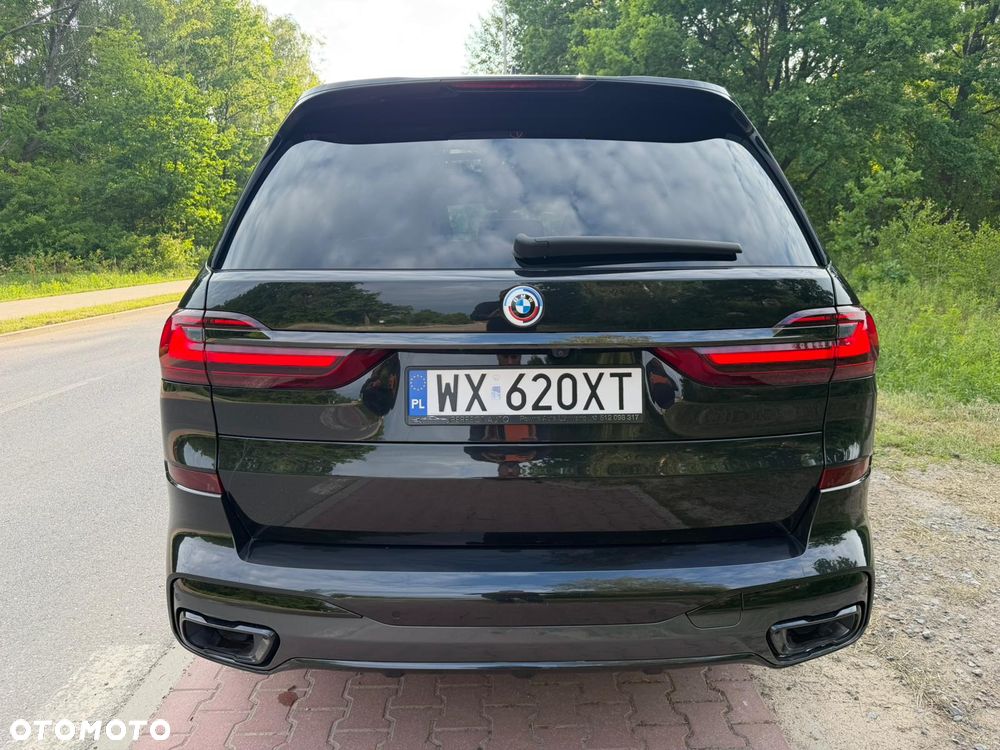 BMW X7 xDrive40d mHEV - 11