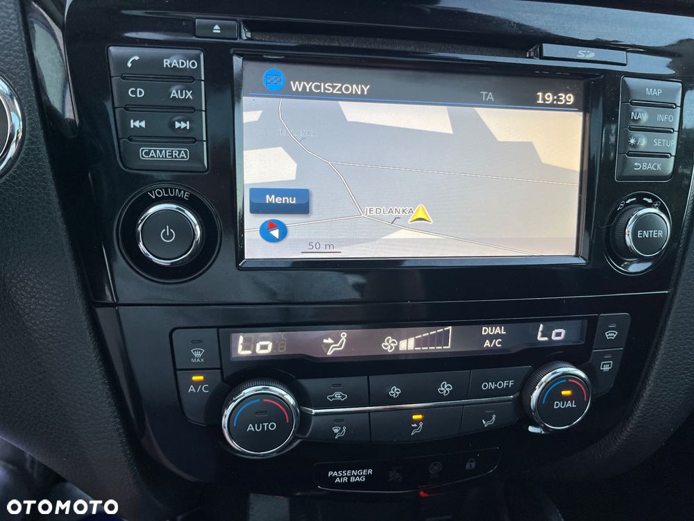 Nissan Qashqai 1.2 DIG-T N-Connecta EU6 - 11