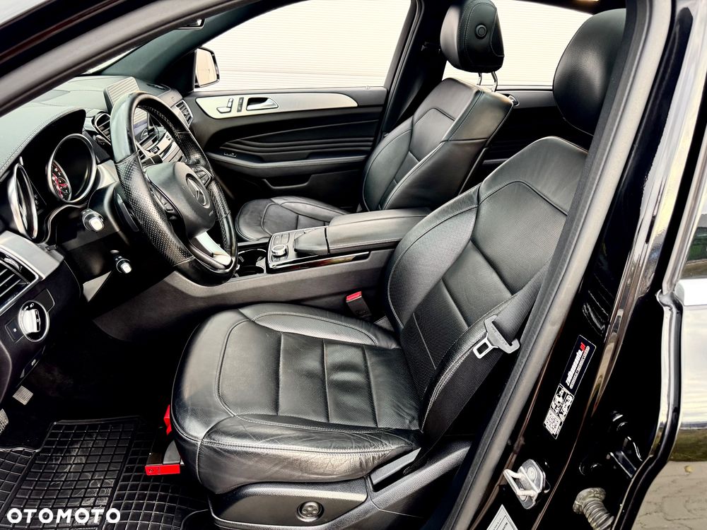 Mercedes-Benz GLE 400 4Matic 9G-TRONIC AMG Line - 26