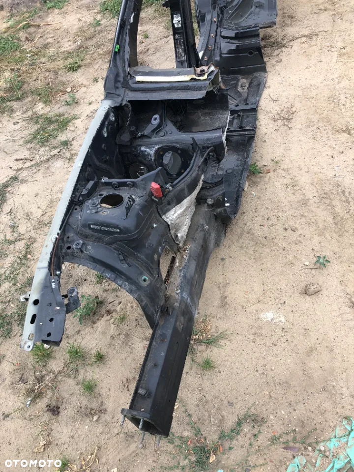BMW E90 Błotnik Lewy Prawy Próg Podłużnica Ćwiartka Lewy  475 - 9