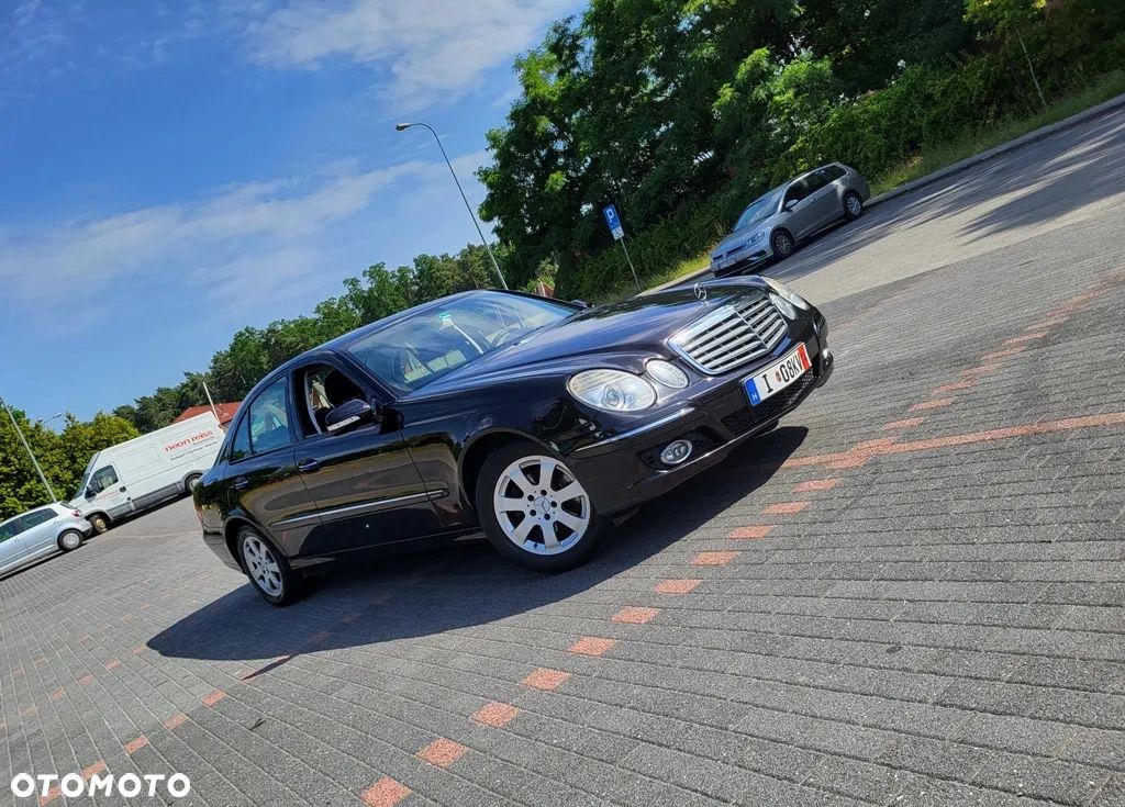 Mercedes-Benz Klasa E 200 Kompressor NGT Automatik Classic - 1