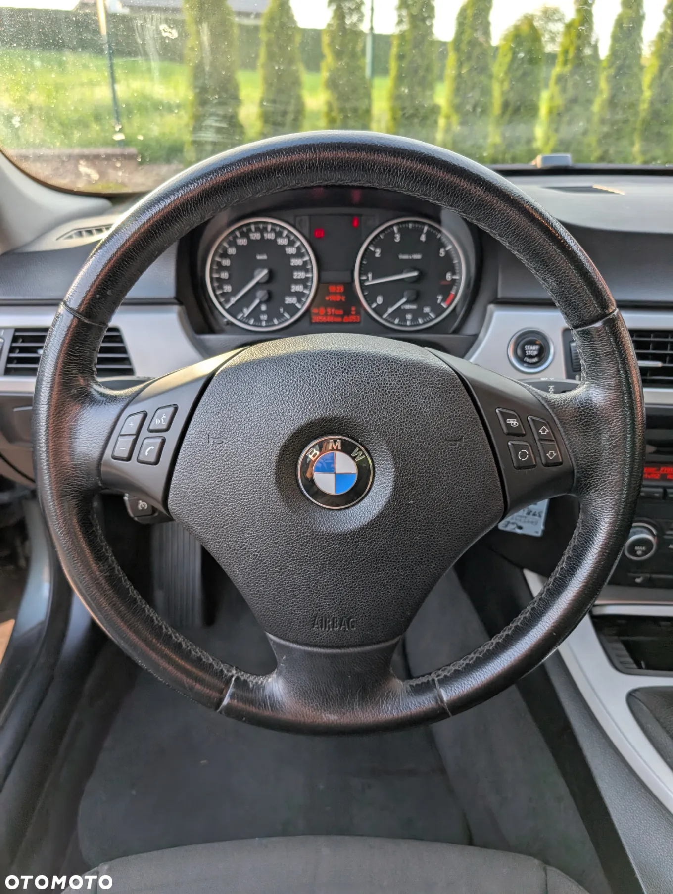 BMW Seria 3 318i - 11